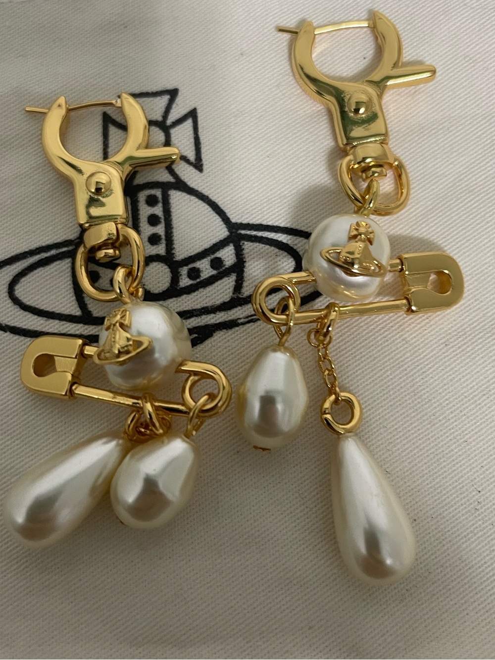 Vivienne Westwood Claude Long Earrings